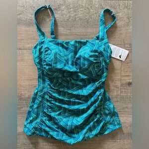 L.L. Bean NWT women’s size 6 teal green tankini swim top w bra cups UPF50+